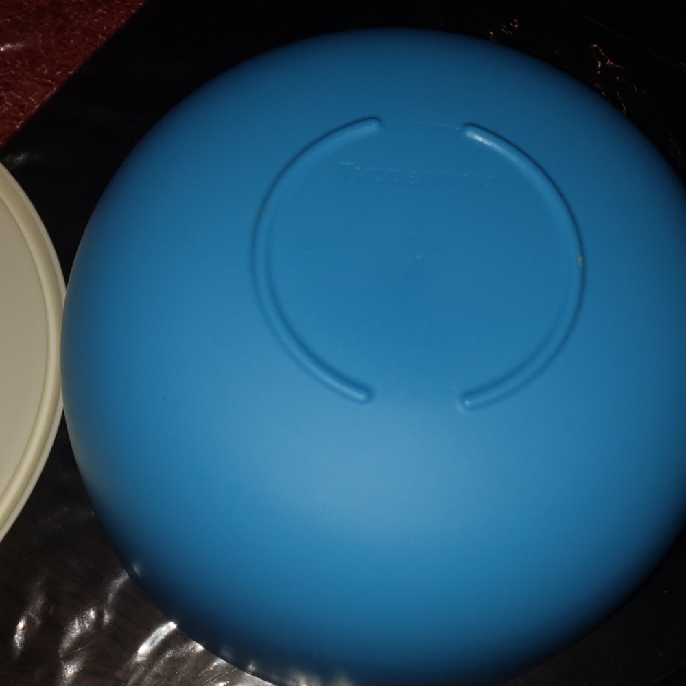 Tupperware " Essentials Bowl - Picture 3 of 6